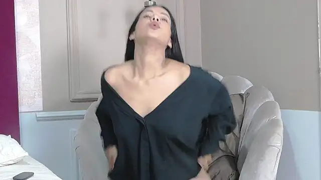 CaraVelvet online show from September 2025 01:27:02 PM