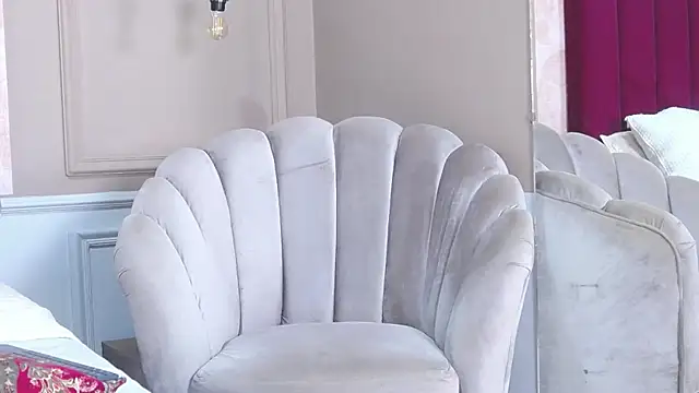 CaraVelvet online show from October 2025 03:43:01 PM