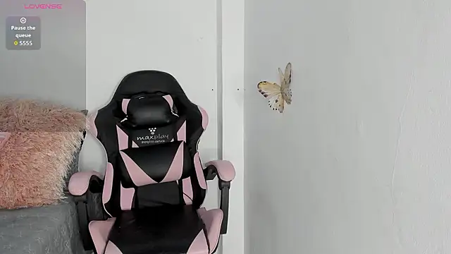 mari-ross online show from March 2026 01:42:01 AM