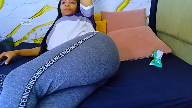 AmbarSmit online show from April 2026 03:29:02 AM