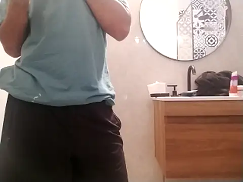 nazz01 online show from December 2025 03:00:02 AM