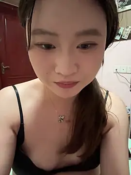 Snapshot of CoCo-s chatting on May 2026 09:01:02 PM CoCo-s online show from May 2026 09:01:02 PM