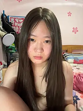 Snapshot of CoCo-s chatting on July 2026 07:02:02 PM CoCo-s online show from July 2026 07:02:02 PM