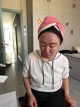 Snapshot of xiaomei-11 chatting on November 2025 02:50:01 AM xiaomei-11 online show from November 2025 02:50:01 AM