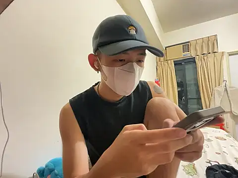 boyjoe10 online show from April 2026 12:43:02 PM