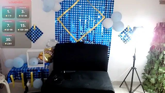 Snapshot of ruth_blue21 chatting on October 2025 04:27:01 PM ruth blue21 online show from October 2025 04:27:01 PM