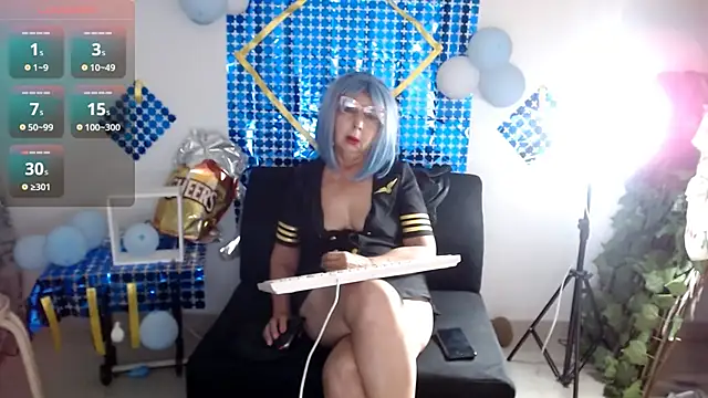 Snapshot of ruth_blue21 chatting on October 2025 10:38:01 AM ruth blue21 online show from October 2025 10:38:01 AM