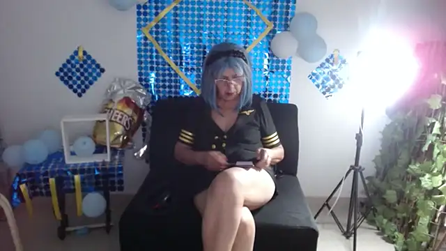 Snapshot of ruth_blue21 chatting on October 2025 03:29:01 AM ruth blue21 online show from October 2025 03:29:01 AM