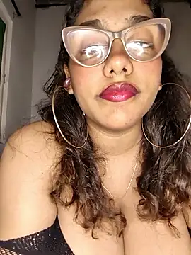 Snapshot of MeliBoobs chatting on October 2025 03:25:02 AM MeliBoobs online show from October 2025 03:25:02 AM