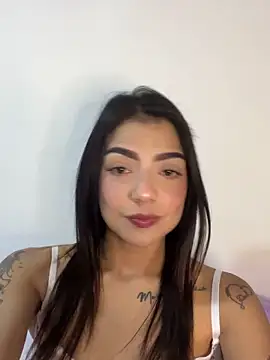 MiahCornell  online show from January 2026 07:19:02 PM