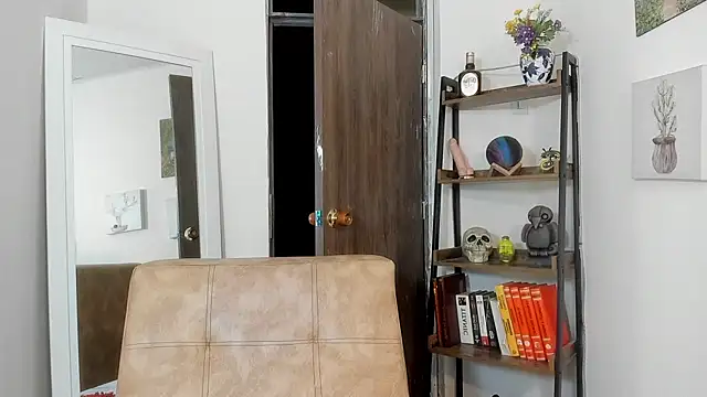 Gia fantasy  online show from October 2025 09:56:01 PM