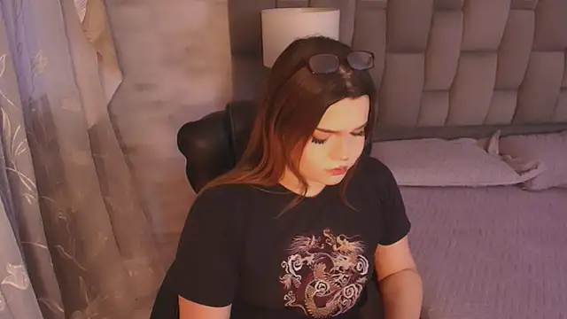 Maxxxine1 online show from November 2025 11:00:02 AM