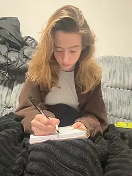 SeccySerena online show from October 2025 05:23:02 PM