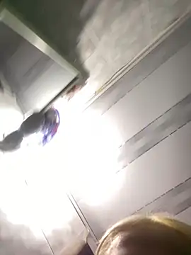 Sallem Pink online show from October 2025 12:28:01 PM