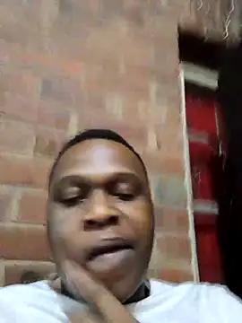 Moet Chandon online show from November 2025 08:00:01 PM