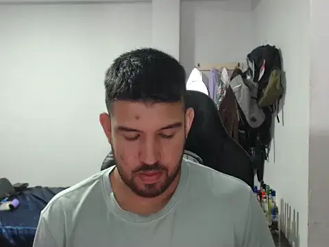 Axel11113 online show from September 2025 03:52:02 AM