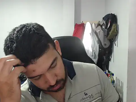 Axel11113 online show from October 2025 03:36:01 AM