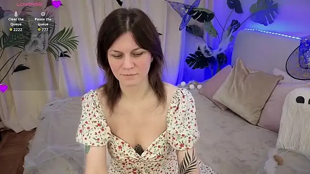 TinaMelt online show from October 2025 06:52:02 PM