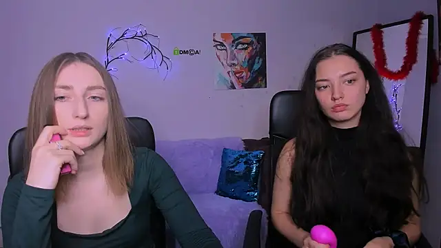 eva smiith  online show from November 2025 07:24:02 AM