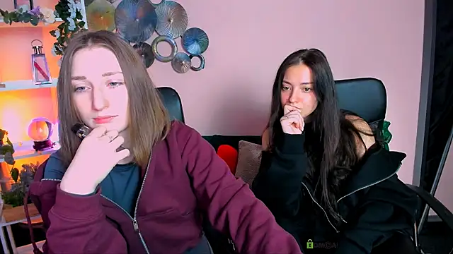 eva smiith  online show from April 2026 05:46:02 AM