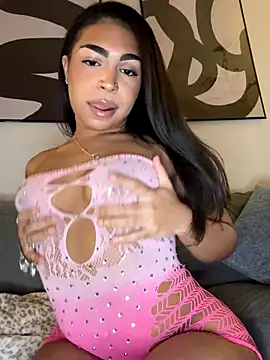 azaraxxxamor online show from October 2025 07:42:01 AM