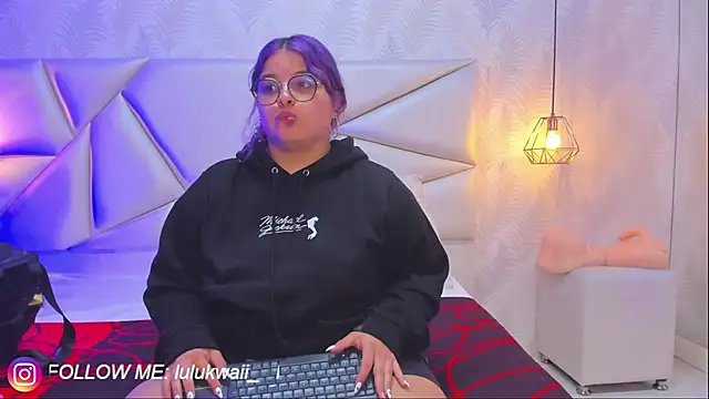 Snapshot of lulukawai16 chatting on September 2025 07:08:02 PM lulukawai16 online show from September 2025 07:08:02 PM