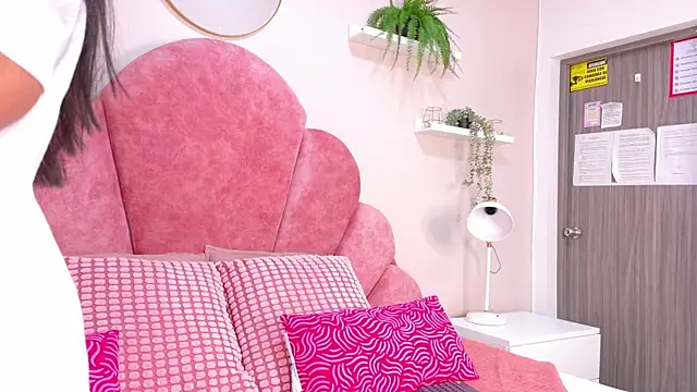 RiriiBrunette   online show from September 2025 07:39:02 PM