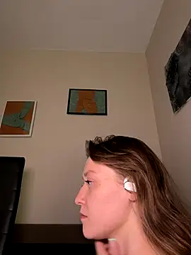 Bambi-Live online show from September 2025 07:24:02 PM