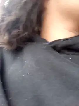 Snapshot of mia_blue01 chatting on September 2025 05:50:01 PM mia blue01 online show from September 2025 05:50:01 PM