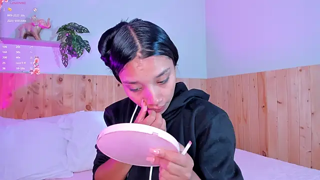 MissPocahontass online show from October 2025 11:42:02 AM