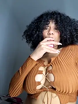 Yerystar online show from October 2025 10:41:01 PM