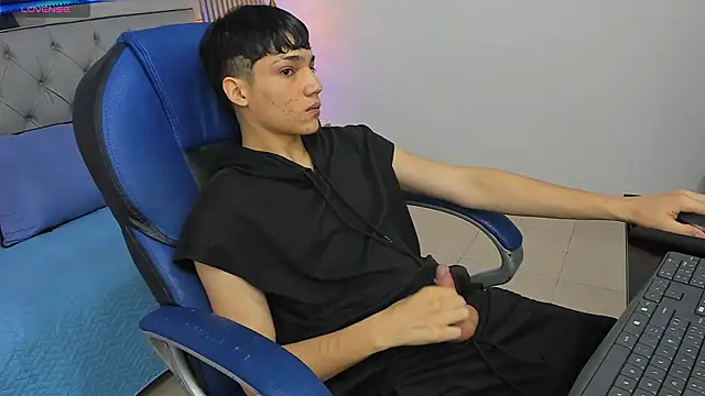 SamBlack  online show from March 2026 12:23:01 PM