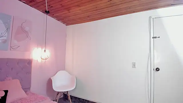 Snapshot of ATENA_JB chatting on September 2025 04:22:01 AM ATENA JB online show from September 2025 04:22:01 AM