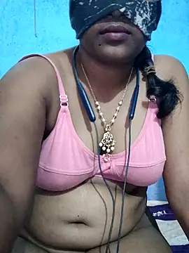 Snapshot of If_UR_rich_Im_UR_BITCH chatting on September 2025 04:35:01 AM If UR rich Im UR BITCH online show from September 2025 04:35:01 AM
