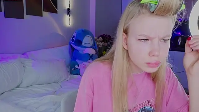 emilyshepar d online show from April 2026 02:12:02 AM