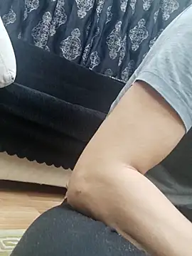 Apooabe online show from November 2025 12:32:01 AM