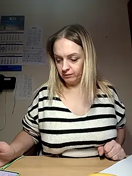 Ami Foxy online show from December 2025 11:48:02 AM