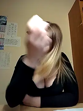 Snapshot of Ami_Foxy chatting on May 2026 05:46:02 AM Ami Foxy online show from May 2026 05:46:02 AM