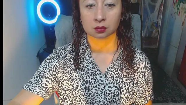 Milf Valeria online show from November 2025 02:28:01 PM