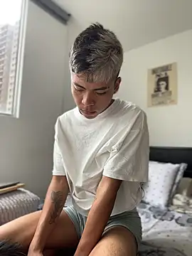 MaxiWildd online show from July 2026 02:08:02 PM