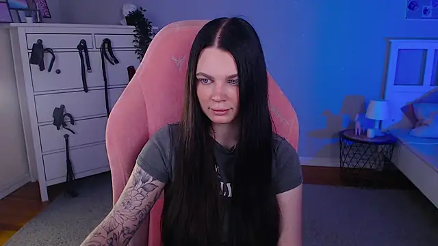 Michela Fruet online show from October 2025 01:03:02 AM