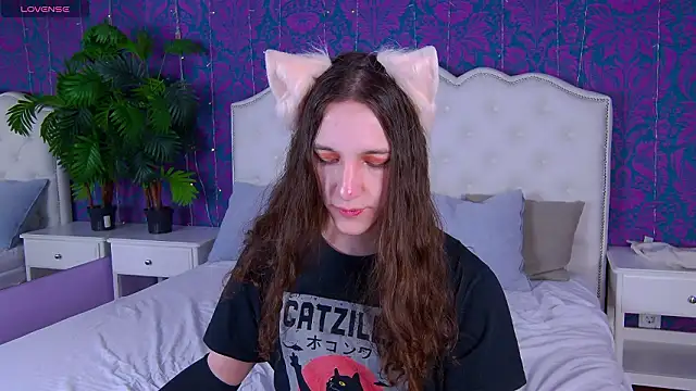 SilverMuse online show from February 2026 10:27:01 PM