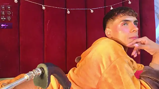 PrincePoppy online show from October 2025 08:42:01 AM