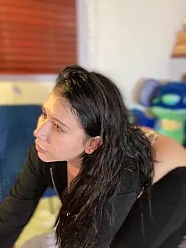 snow doll online show from October 2025 11:07:01 PM