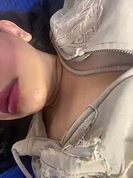 Snapshot of snow_doll chatting on June 2026 07:06:02 PM snow doll online show from June 2026 07:06:02 PM