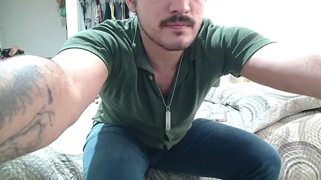 Leonino231 online show from February 2026 10:58:02 PM