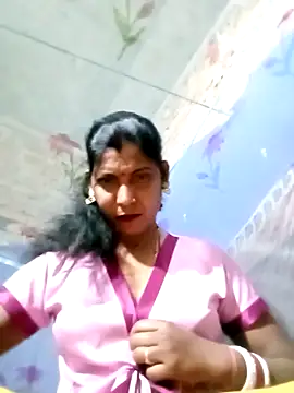 Savita992 online show from February 2026 06:15:01 PM