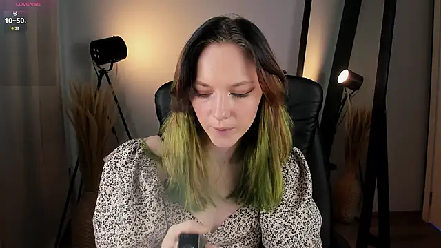 Nilliee Sugar online show from September 2025 12:49:02 PM