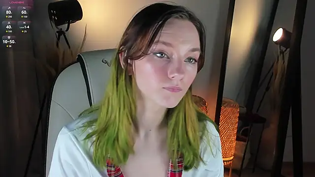 Nilliee Sugar online show from September 2025 01:23:01 PM