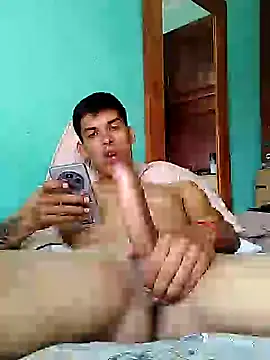 frankitocam4 online show from March 2026 03:07:02 PM